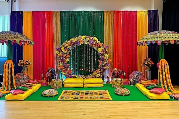 Golden Glam Mehendi.