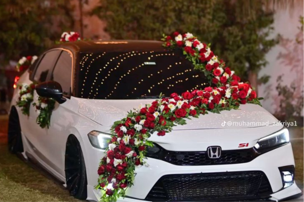 Royal Drive Decor
